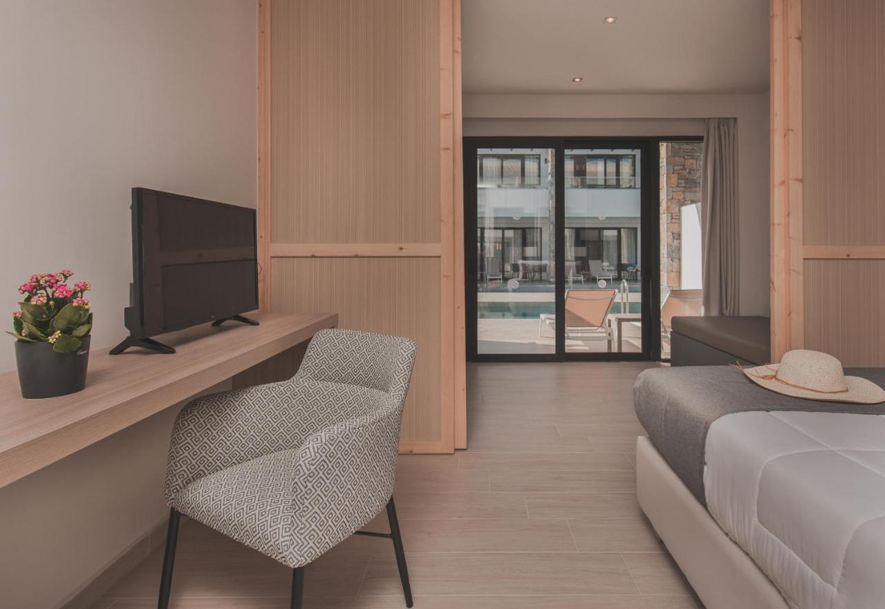 Cavo Di Suites Kalamákion エクステリア 写真
