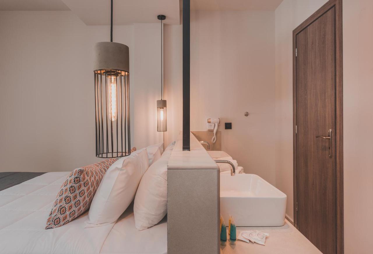Cavo Di Suites Kalamákion エクステリア 写真