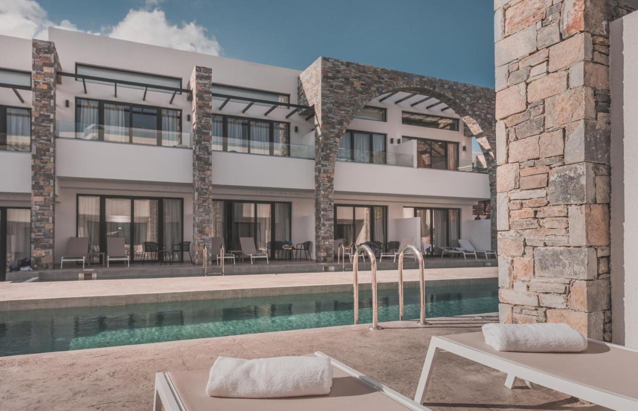 Cavo Di Suites Kalamákion エクステリア 写真