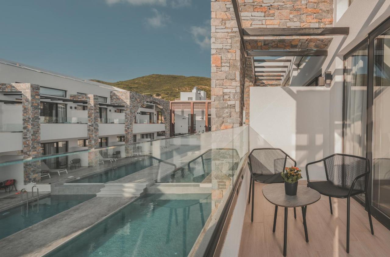 Cavo Di Suites Kalamákion エクステリア 写真